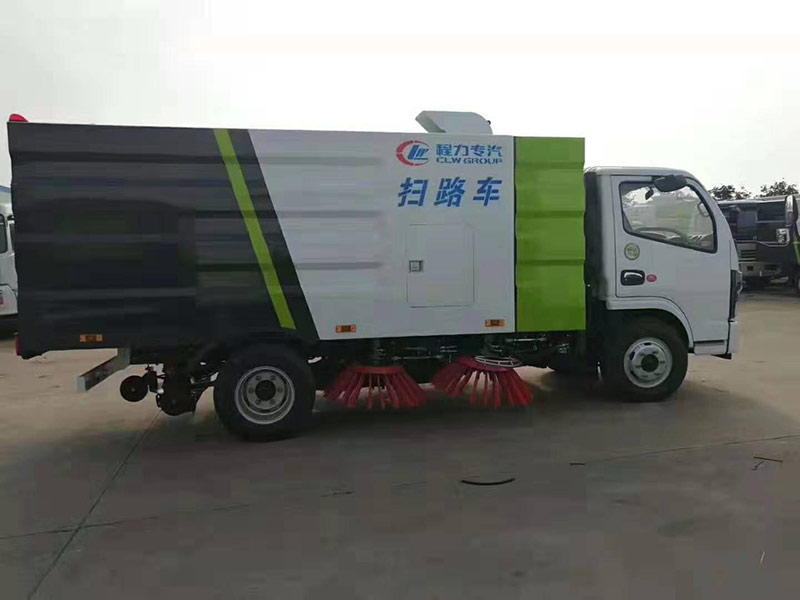 國六東風多利卡掃路車