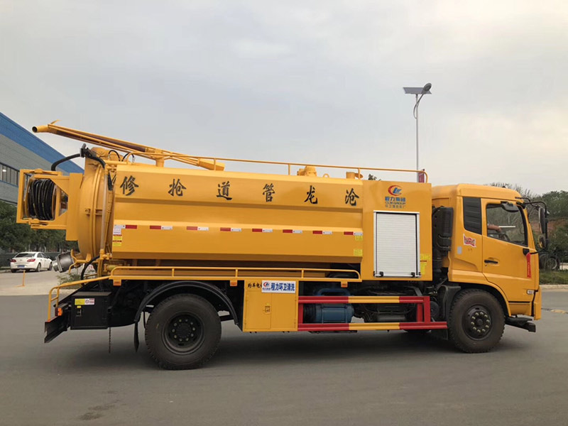 東風(fēng)天錦清洗吸污車