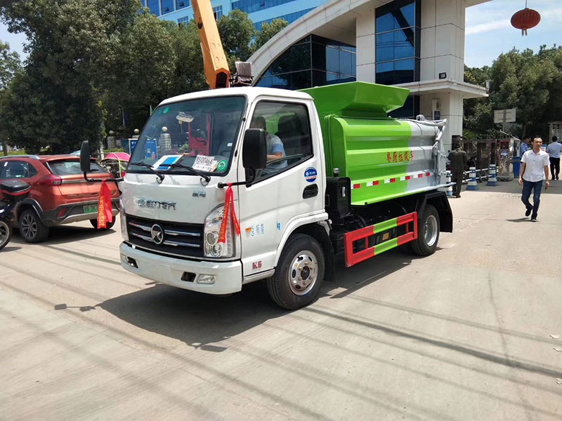 國六凱馬餐廚垃圾車