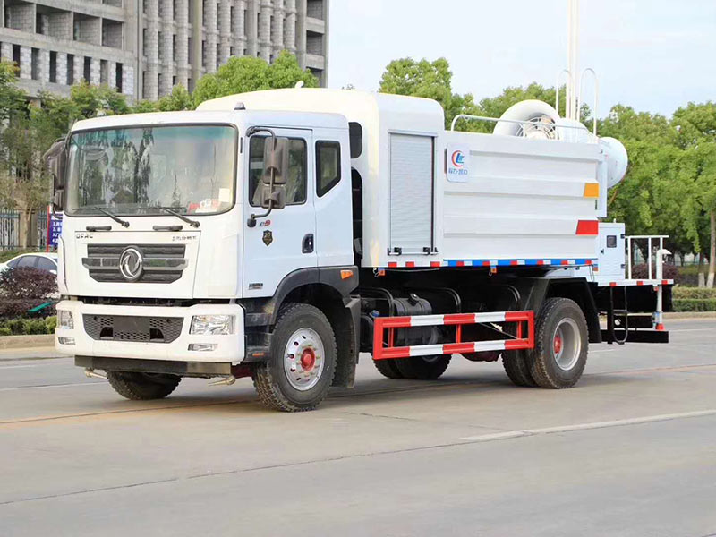 東風(fēng)多利卡多功能抑塵車
