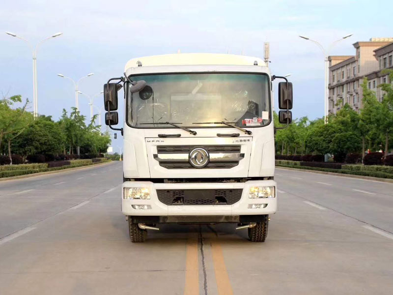 東風(fēng)多利卡多功能抑塵車