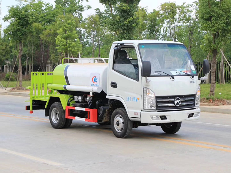 凱馬藍牌灑水車國五小型灑水車