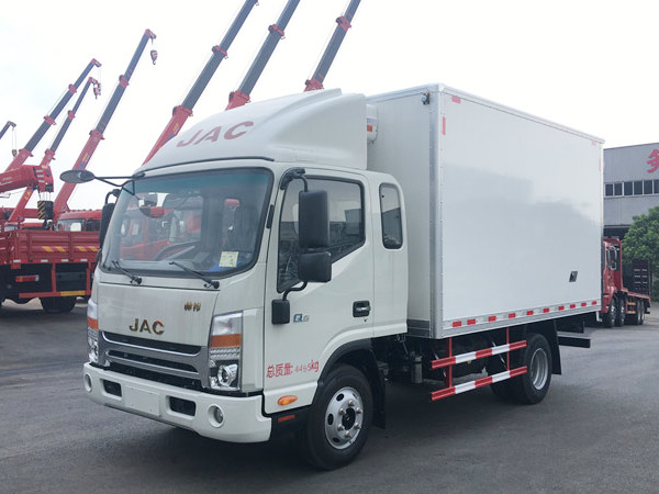 江淮帥鈴排半冷藏車3.7米冷藏車
