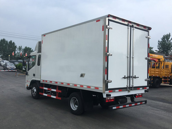 江淮帥鈴排半冷藏車3.7米冷藏車