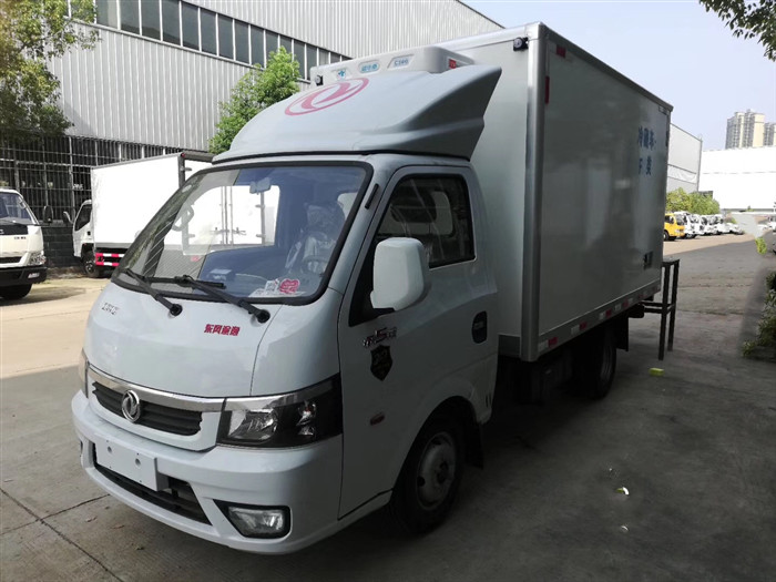國六東風(fēng)途逸小型冷藏車|3.7米冷藏車