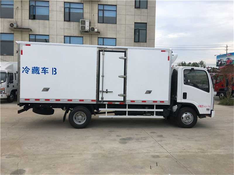 五十鈴KV600冷藏車-廂長(zhǎng)5米