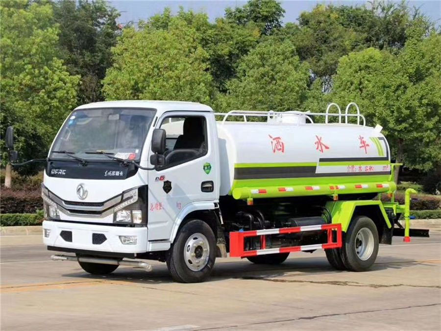 國六東風多利卡灑水車
