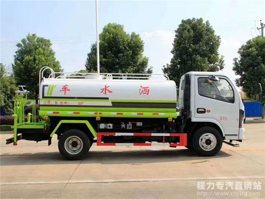 國六東風多利卡灑水車