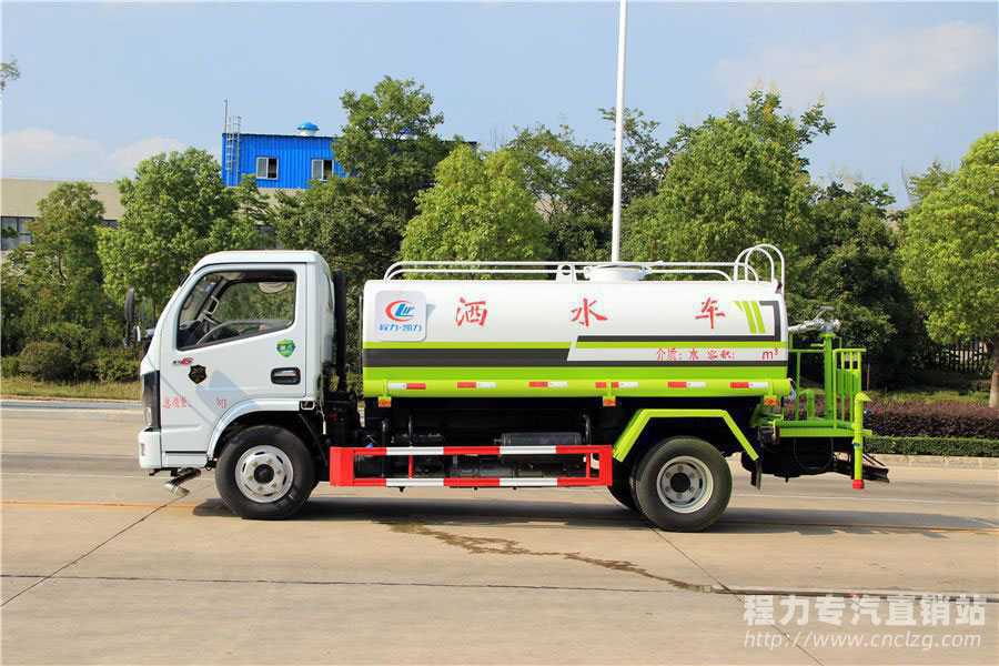 國六東風多利卡灑水車
