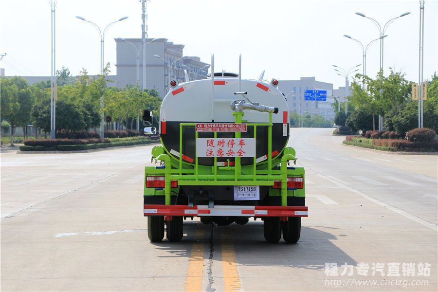國六東風多利卡灑水車