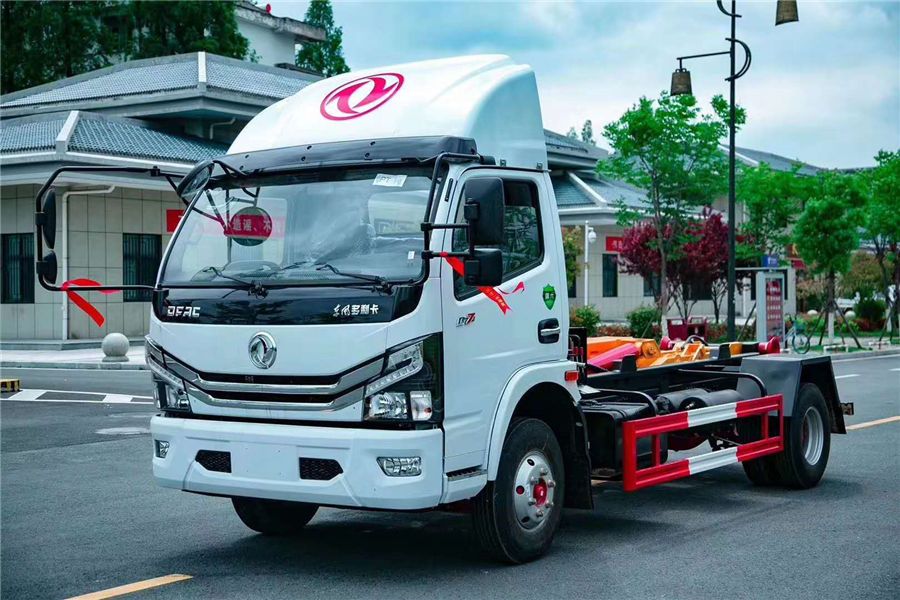 國六東風(fēng)多利卡7方勾臂式垃圾車