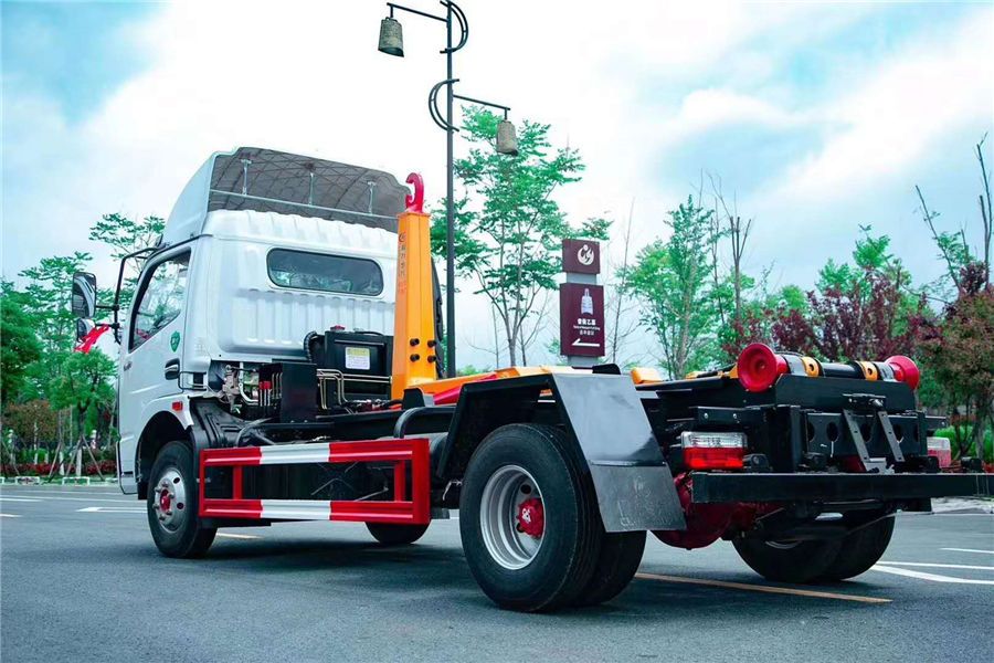 國六東風多利卡7方勾臂式垃圾車