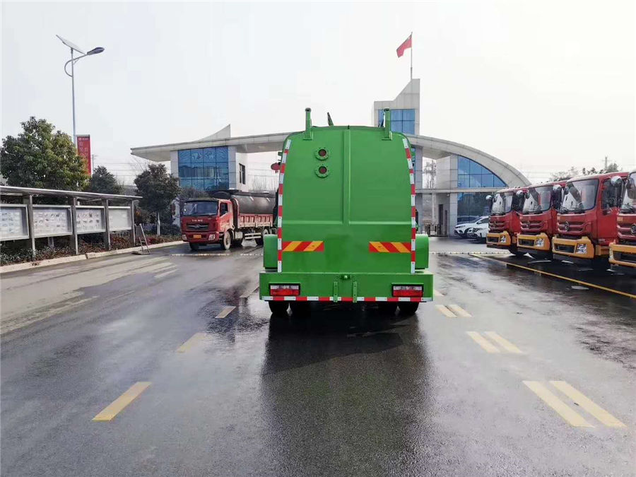 國六東風D9餐廚垃圾車