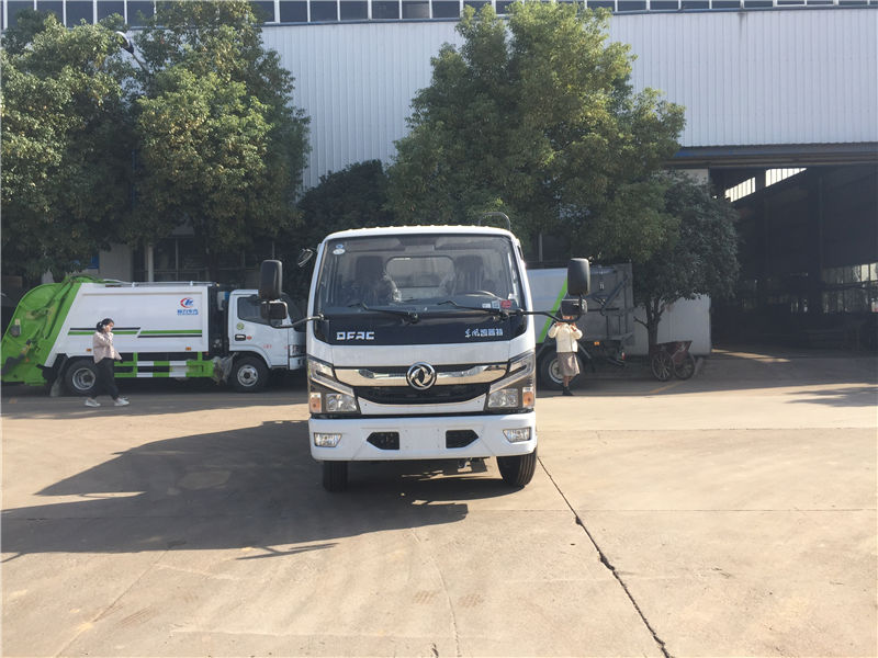 國六東風(fēng)多利卡壓縮式垃圾車