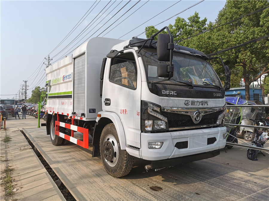 國六東風大多利卡多功能抑塵車