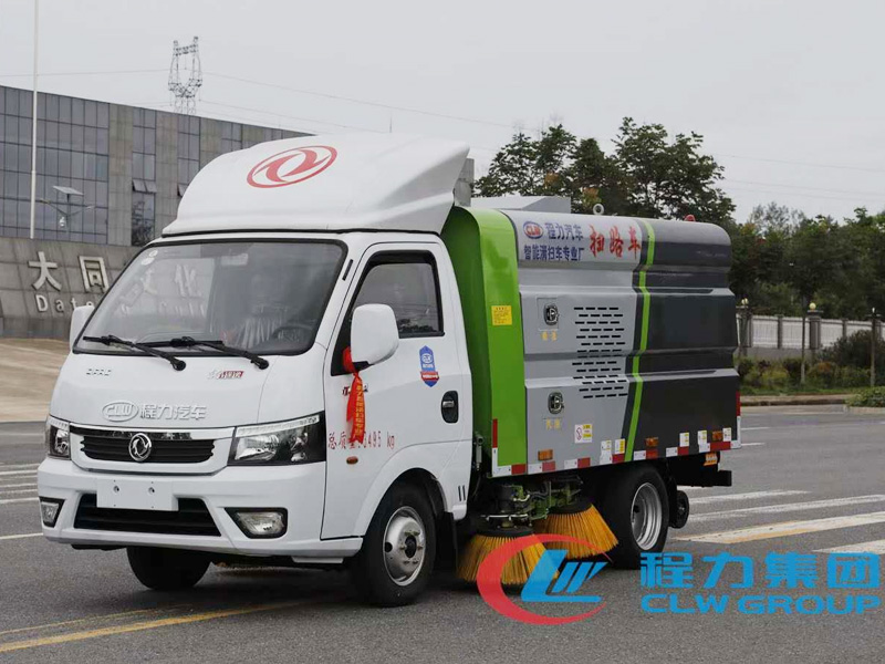 國六東風途逸掃路車