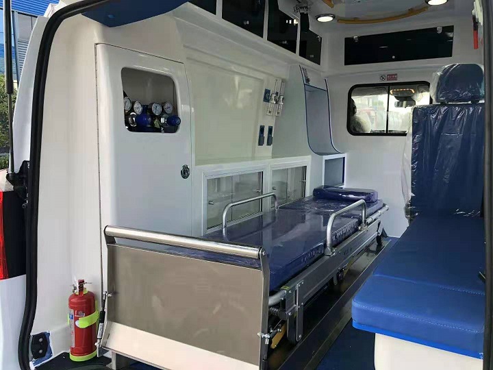 國六奔馳救護車|國六負壓監護型救護車