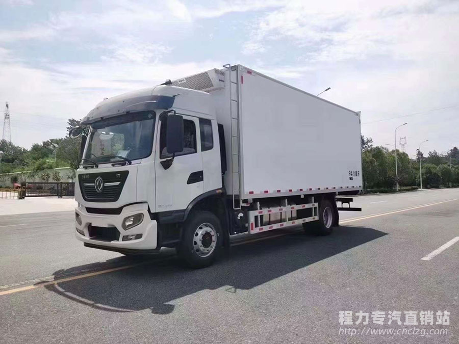 新款KR東風天錦6.8米高頂冷藏車