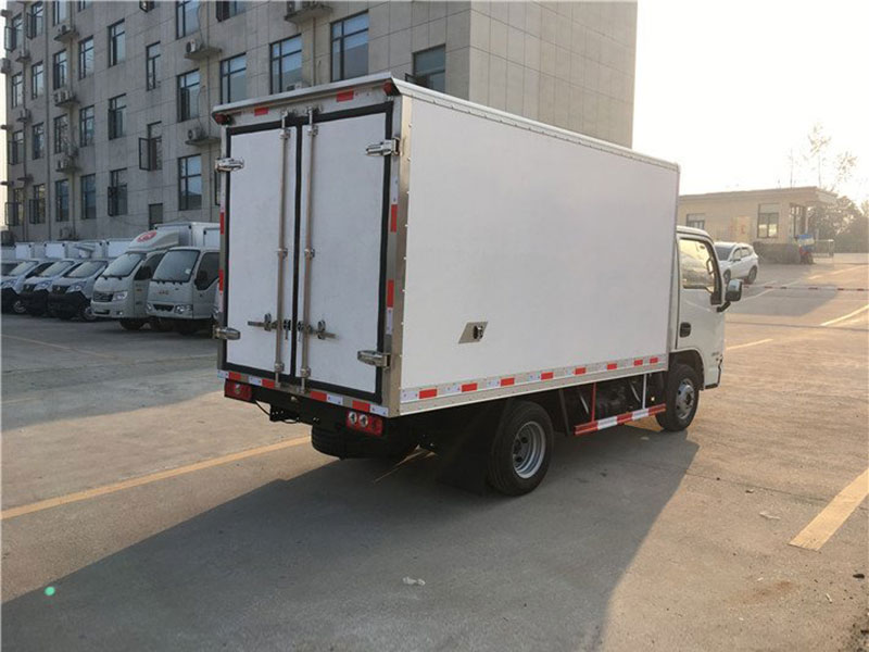 躍進小福星3.5米冷藏車