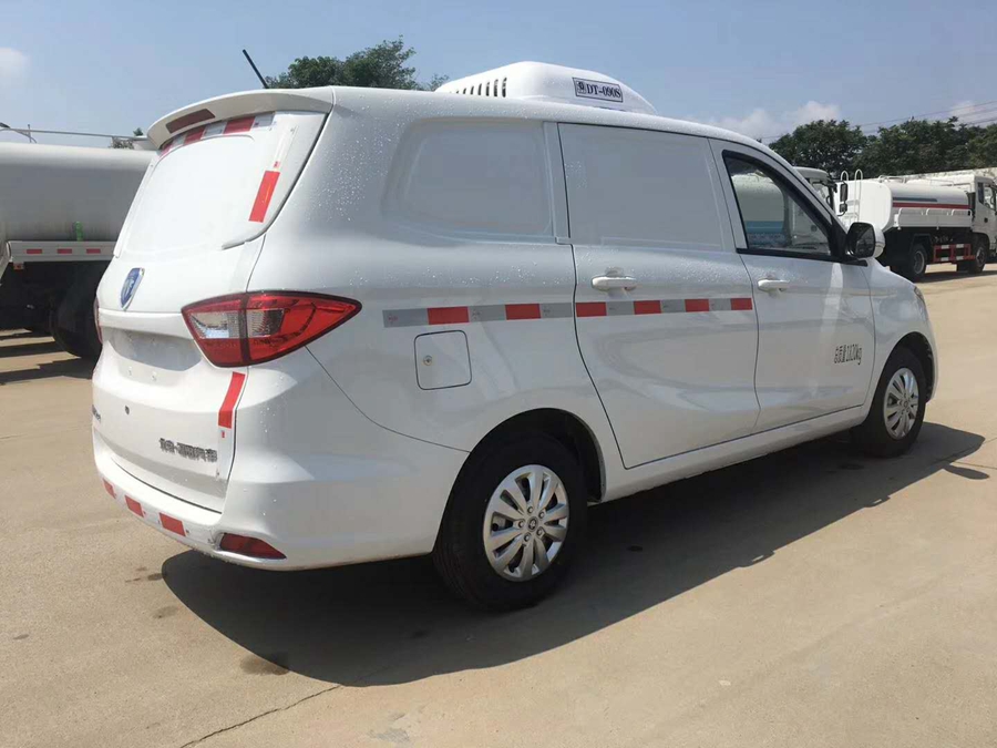 福田迦途ix5面包式冷藏車
