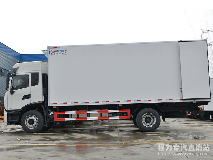 新款KR東風天錦6.8米高頂冷藏車