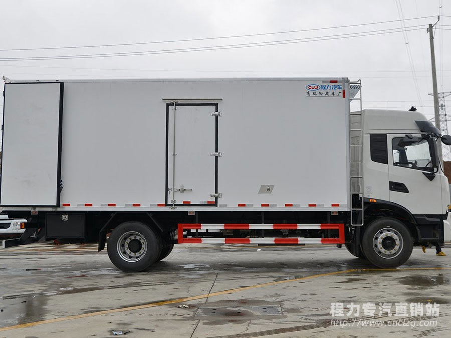 新款KR東風天錦6.8米高頂冷藏車