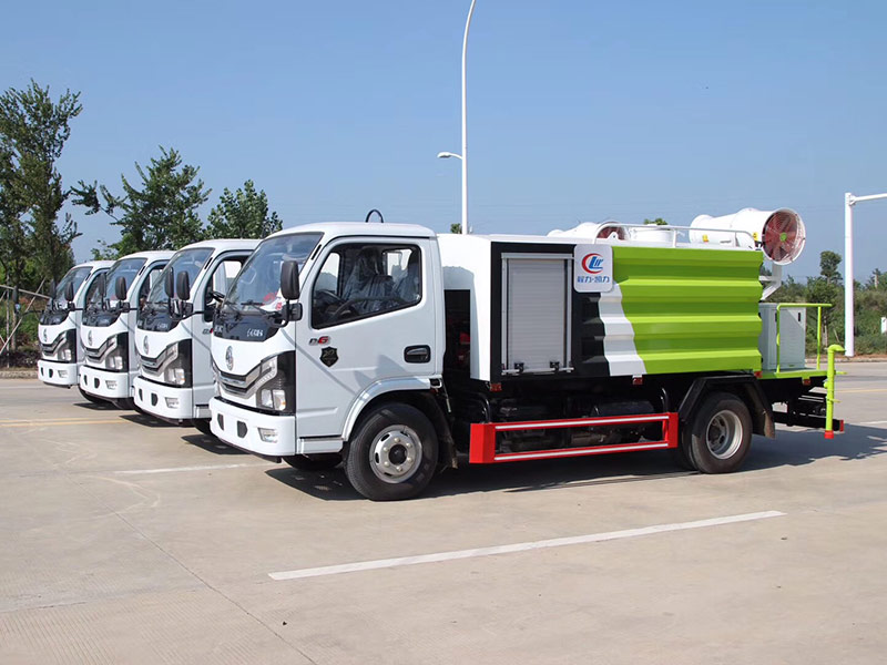 東風小多利卡藍牌霧炮車