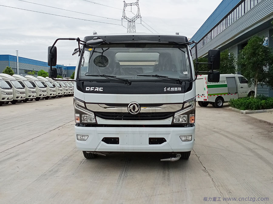 東風(fēng)凱普特純電動(dòng)5方灑水車