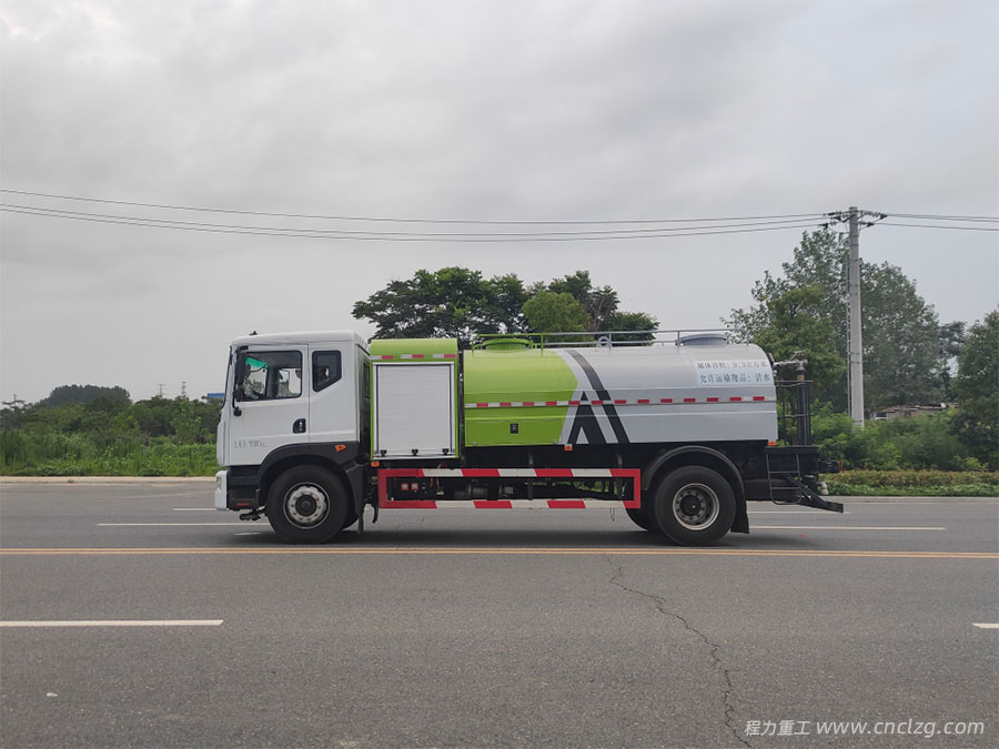 東風純電動新能源11方灑水車