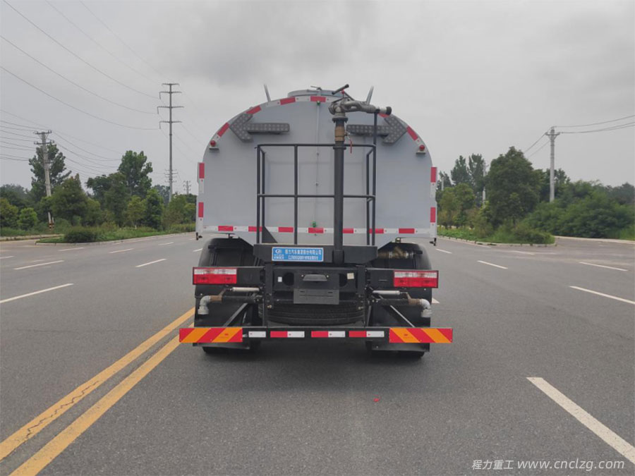 東風純電動新能源11方灑水車