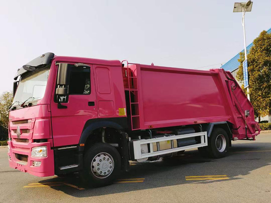 出口非洲?汽重?豪沃單橋壓縮垃圾車