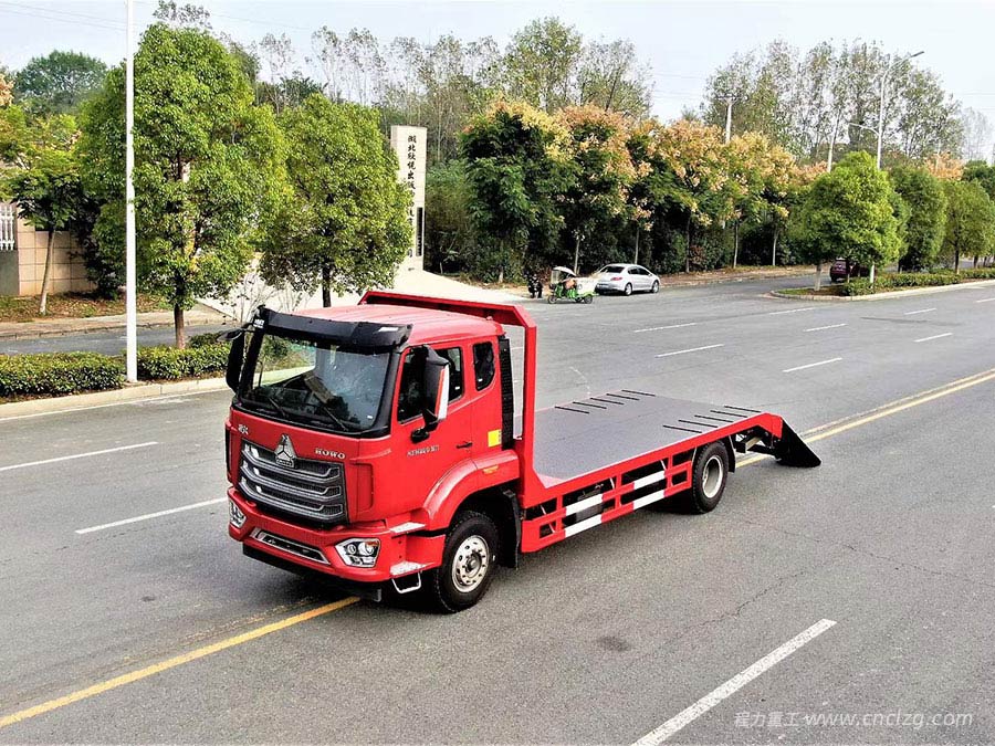 重汽豪沃單橋平板車