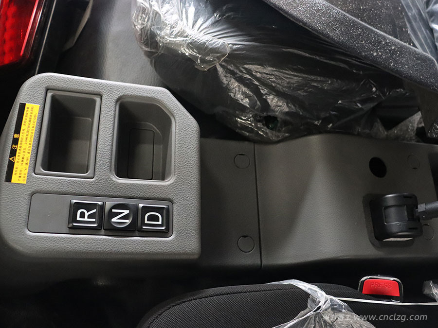 比亞迪純電動8方壓縮式垃圾車