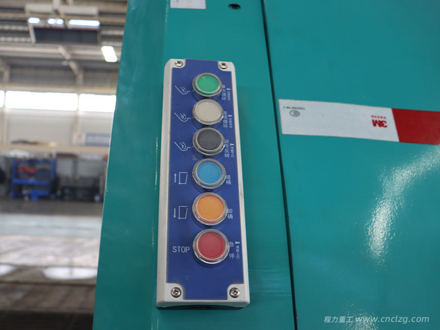 比亞迪純電動8方壓縮式垃圾車