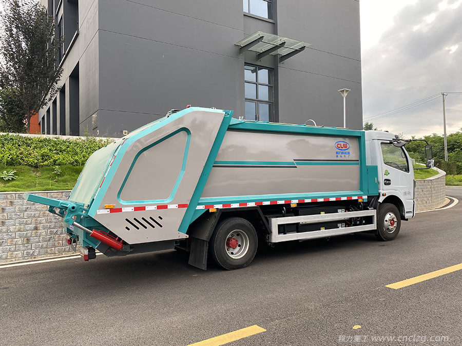 東風純電動8方壓縮垃圾車