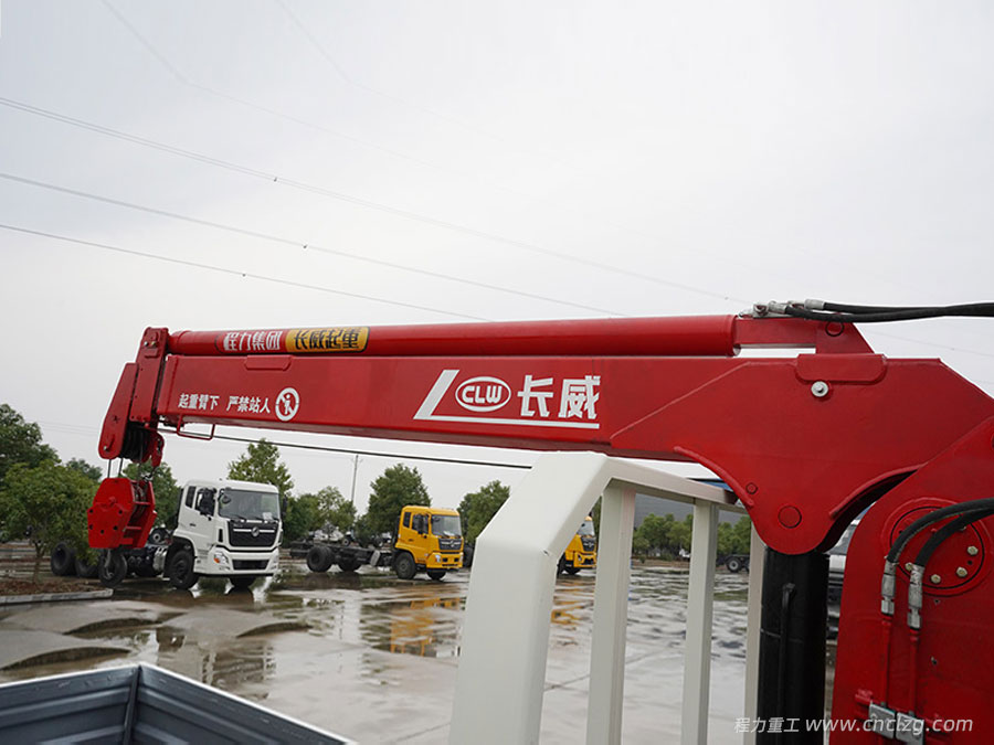 福田小金剛3噸藍牌隨車吊