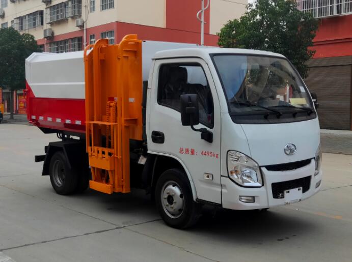 國六躍進小型掛桶式垃圾車