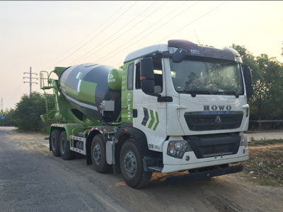國六重汽豪沃前四后八攪拌車