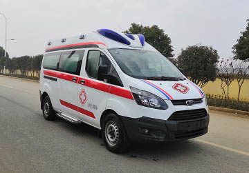 國(guó)六新全順V362汽油監(jiān)護(hù)型救護(hù)車(chē)
