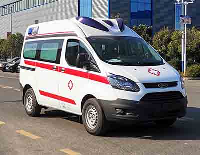 國六福特新全順v362監(jiān)護型救護車