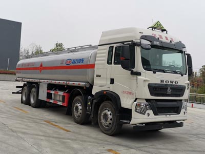 國六重汽豪沃前四后八27方運油車
